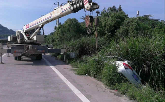 永泰重载吊车救援 永泰重载吊车救援
